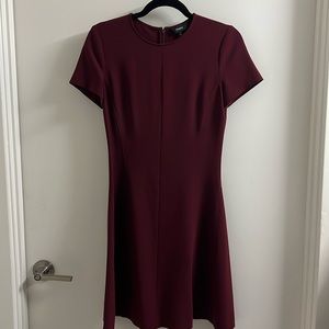 Theory Maroon crepe crew neck dress - Size 0